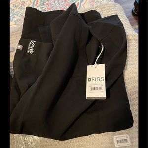 BNWT MENS FIG SCRUBS